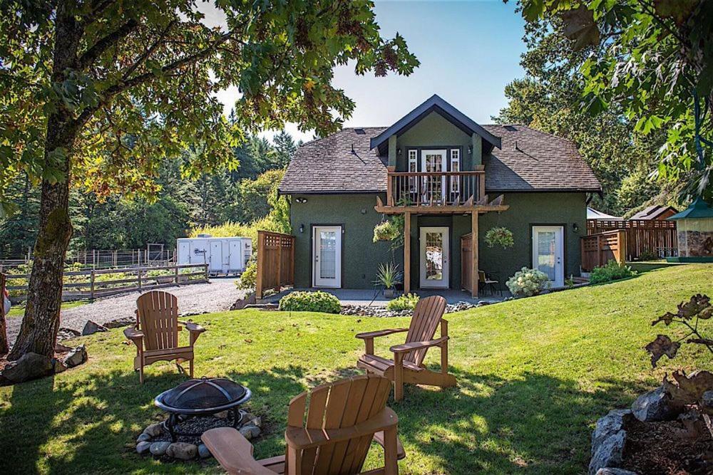 Guest Suites On Benvenuto Brentwood Bay Exterior foto